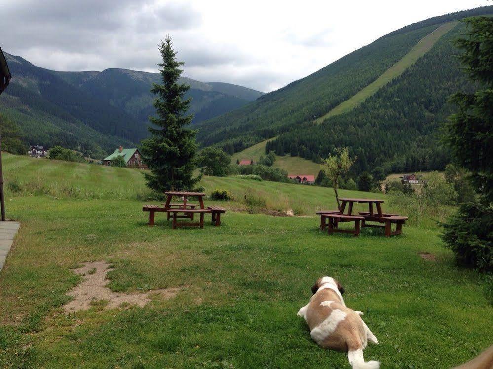 Hotel Výsluní Spindleruv Mlyn Exterior foto